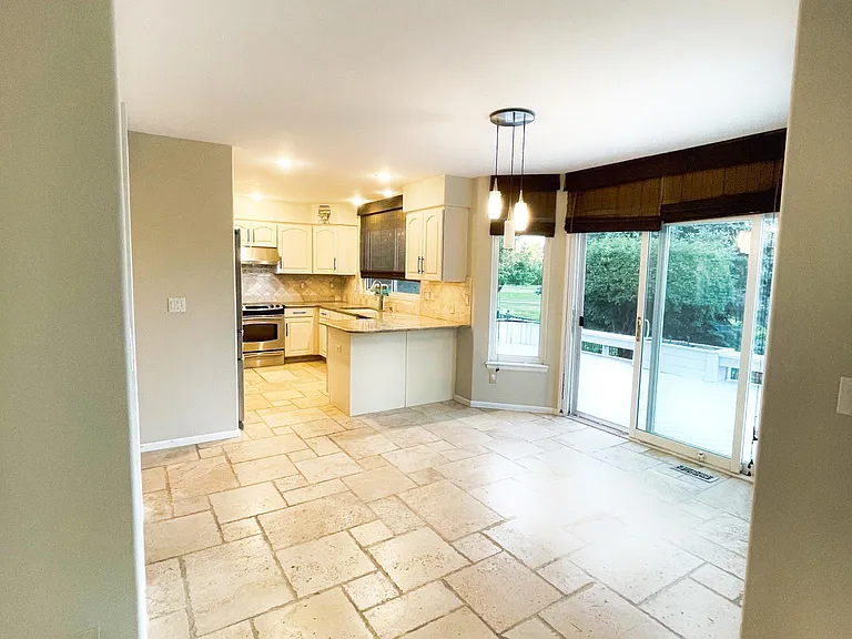 6832 Poppy Ct — Photo 6