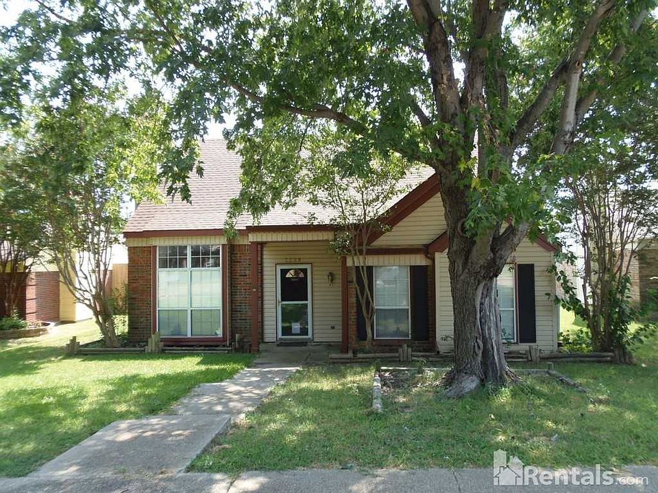 1st image of 2238 Villawood Ln