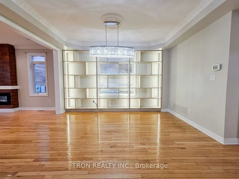 32 Arundel Dr — Photo 6
