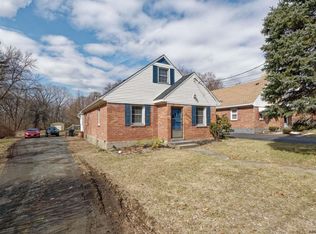 166 Oakwood Ave, Troy, NY 12182