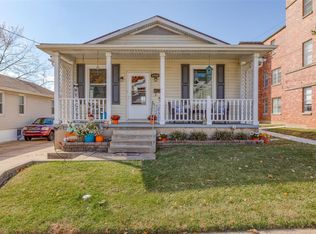 4944 Heege Rd, Saint Louis, MO 63123