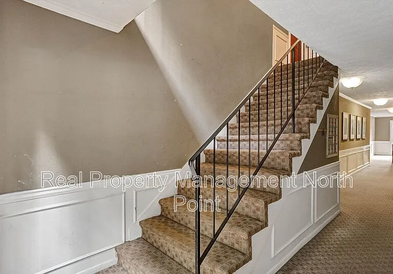 3513 Essex Ave — Photo 3
