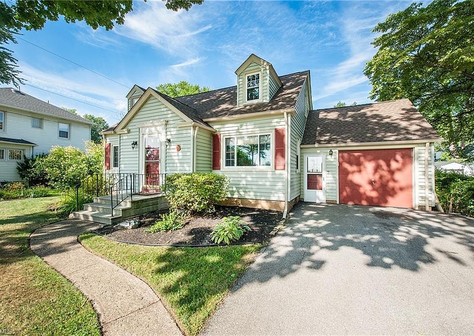 1st image of 7484 Lake Ave