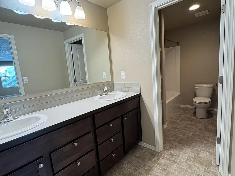 2925 Cashmere Dr — Photo 22