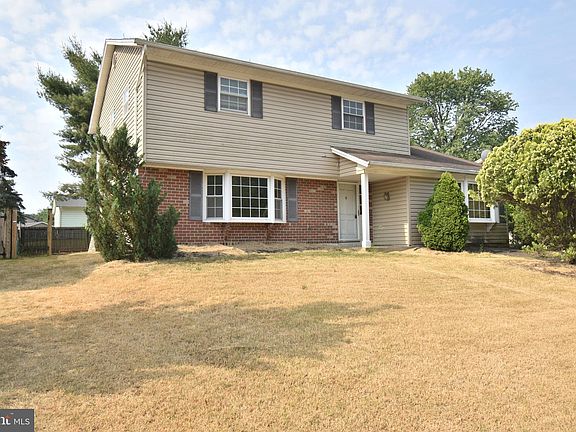 4th image of 525 Old Mill Rd