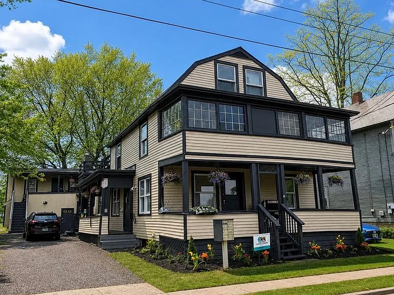 47 Willow St — Photo 8