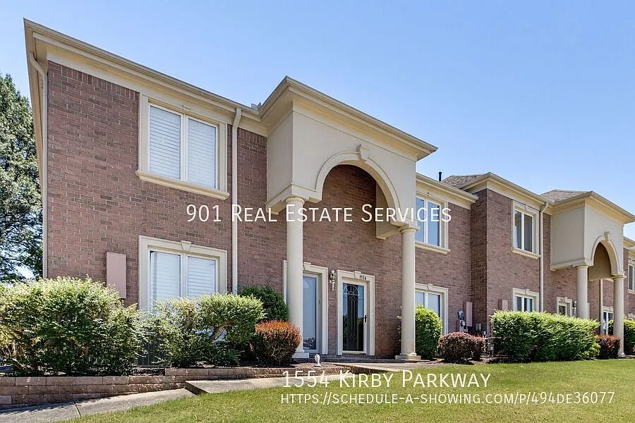East Memphis Townhome — Photo 2