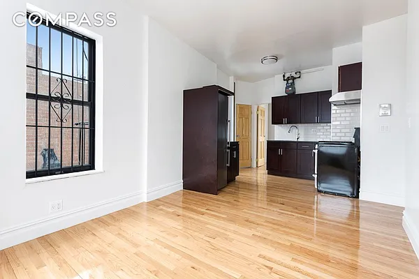 Rented by Compass | media 26