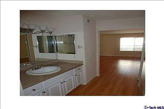 4th image of 5540 Owensmouth Ave APT 102