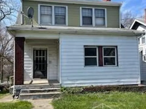 1049 Fairbanks Ave, Cincinnati, OH 45205