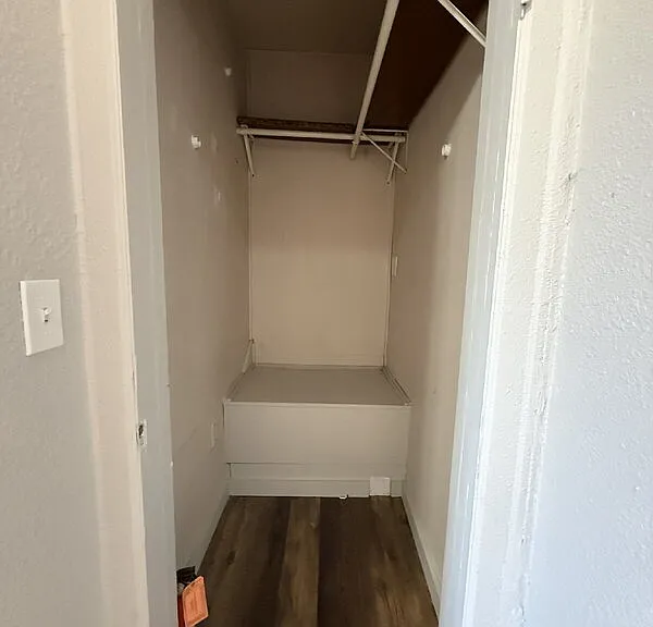 821 Broadway Ave #1 — Photo 12