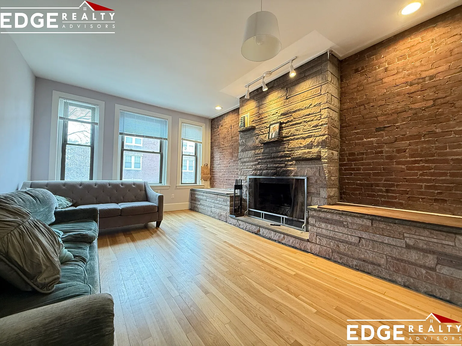 4 bed, 2.0 bath, $6,500 — Photo 3