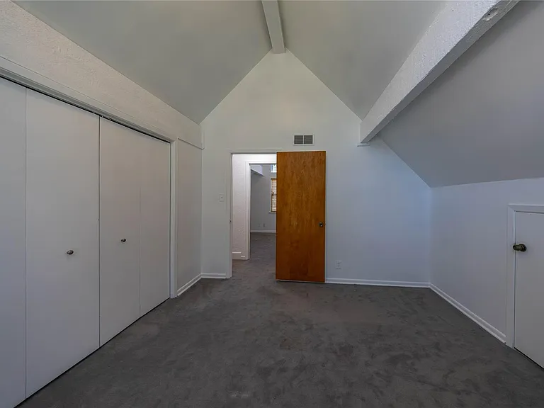 22 Stonehouse Cir — Photo 17