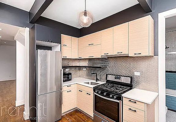 4th image of 287 Harman St APT 1L