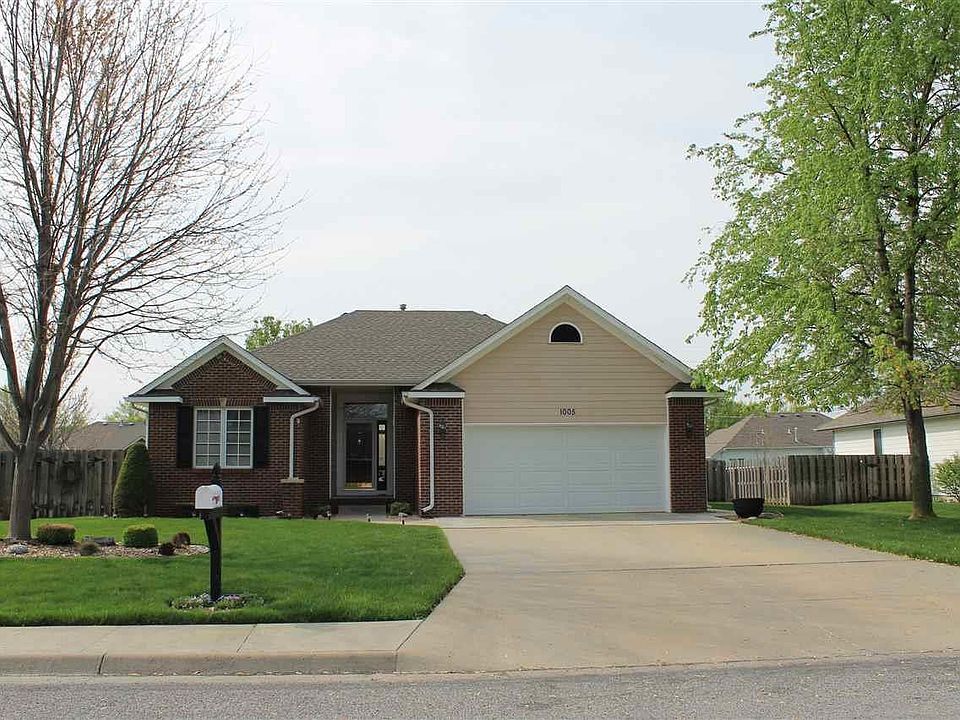 1st image of 1005 Bramble Bush Dr