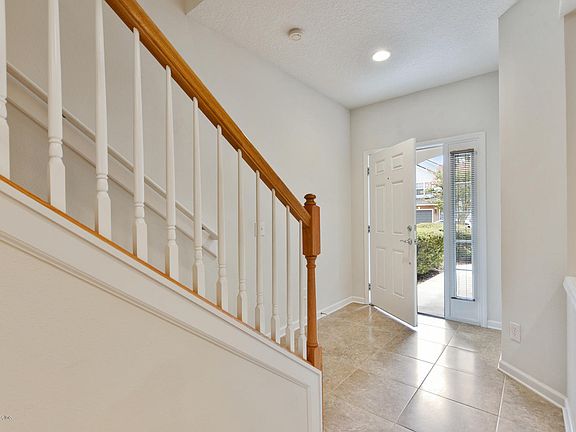 4th image of 13283 Stone Pond Dr