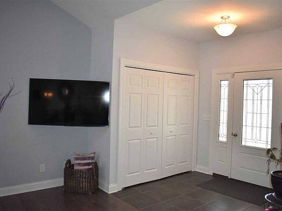 5th image of 10 Kingsbridge Ct