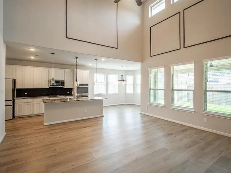 21449 Kings Guild Ln — Photo 27