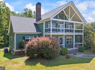 1426 Pea Ridge Rd, Cornelia, GA 30531