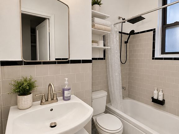 5th image of 102 E 31st St APT 2D