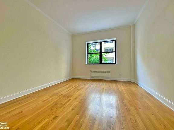 5th image of 534 E 88th St APT 1D