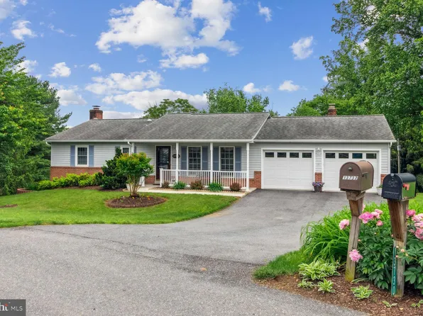 13732 Hillside Ave, Thurmont, MD 21788