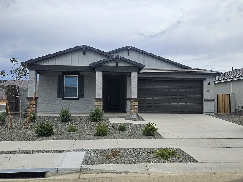 23011 W Potter Dr