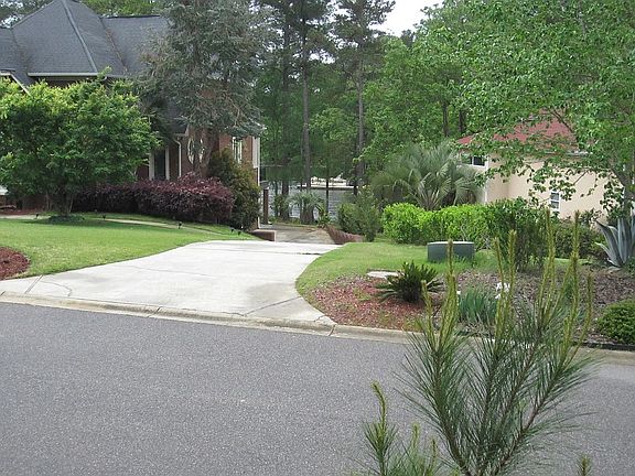 4th image of 145 Summer Breeze Dr