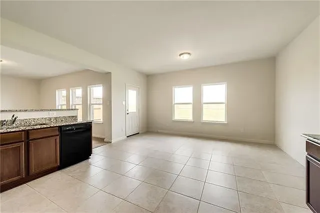 6320 Opal Hill Ct — Photo 8