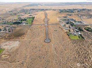 27866 Mammoth Dr, Kennewick, WA 99338