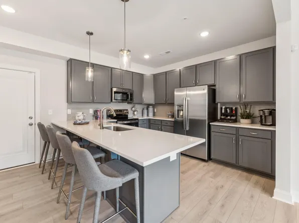 10561 Pleasant Branch Dr Unit 101, Raleigh, NC 27614