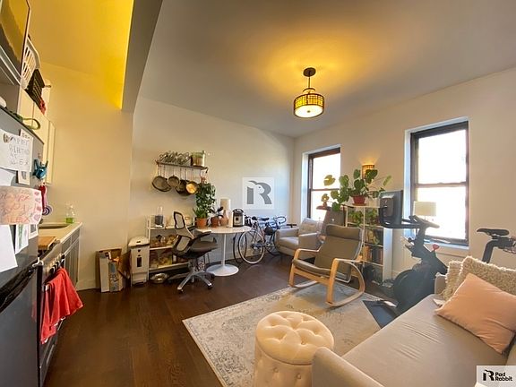 2nd image of 1154 Pacific St APT 6F