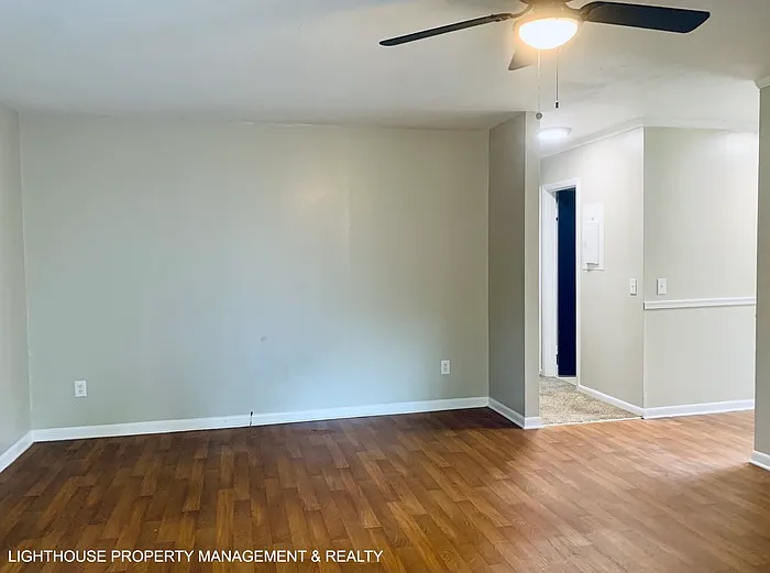 1326 Hamilton St — Photo 11