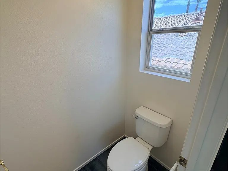 925 Lexington Cross Dr — Photo 55