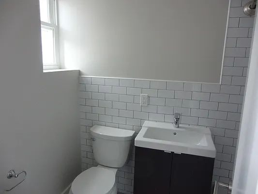 Rented by Sorensens Parkview Terrace Real Estate Inc | media 22