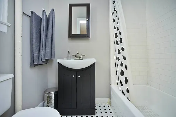 Rented by Owner | media 9