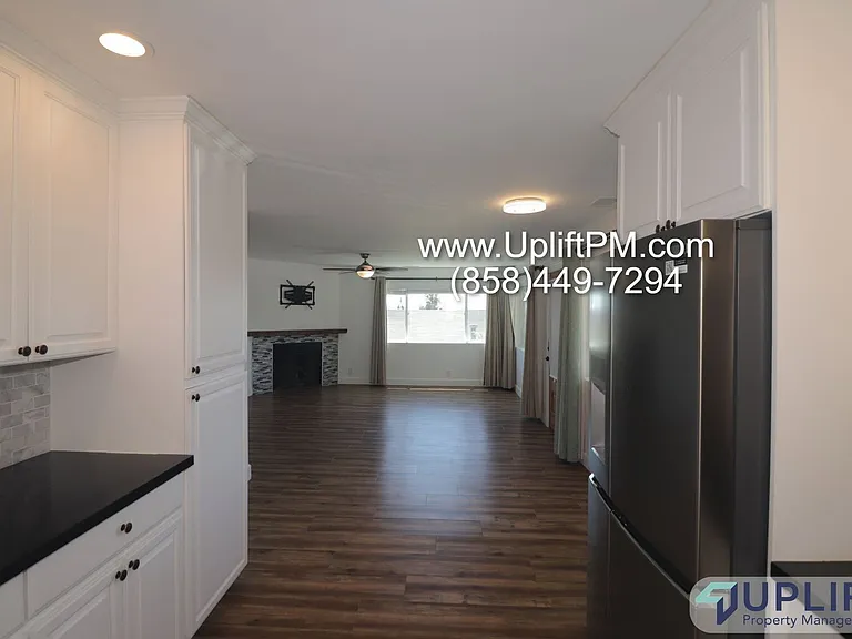 1225 Capistrano Ave #A — Photo 20