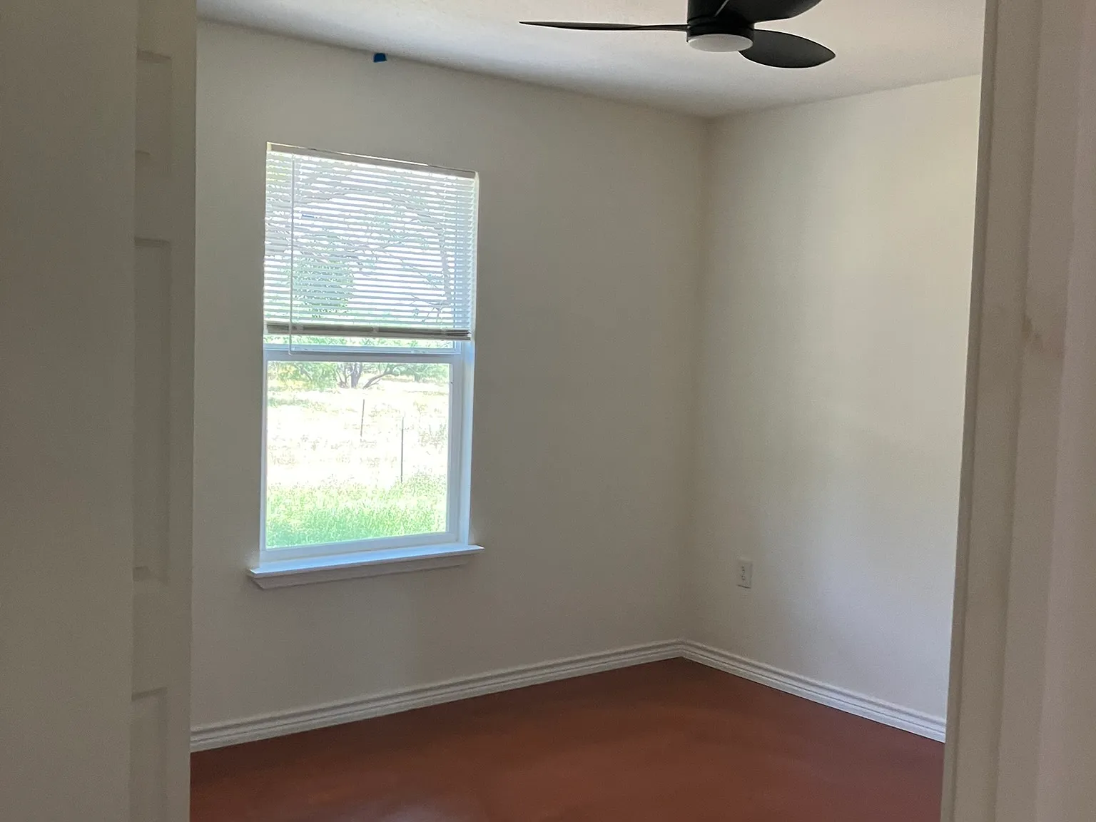 3 bed, 1288 sqft, $1,995 — Photo 4