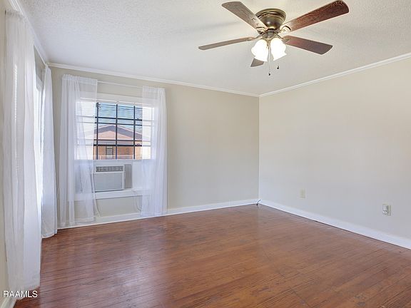 2nd image of 406 Frederick St