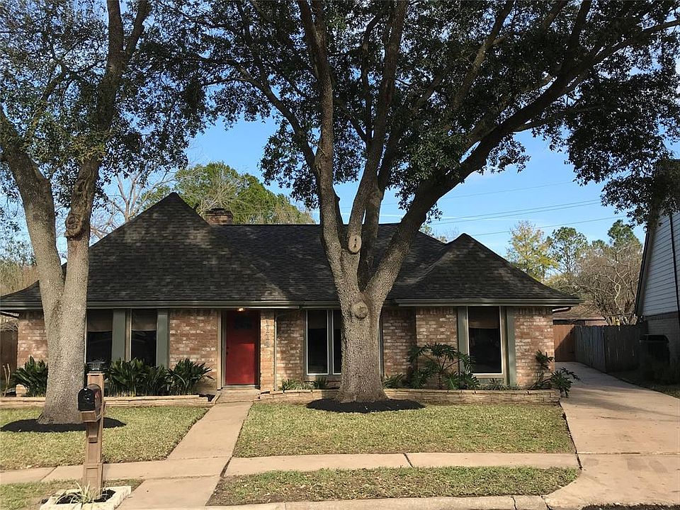 1st image of 21114 Park Brook Dr