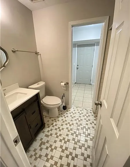 149 Becky St — Photo 6