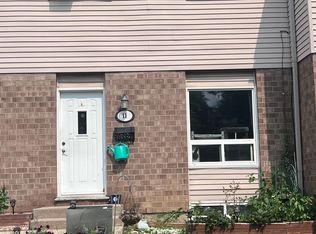 311 Vesta Rd #11, London, ON N5Y5H8