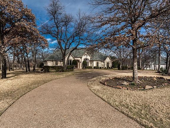 3rd image of 8804 Baltusrol Dr