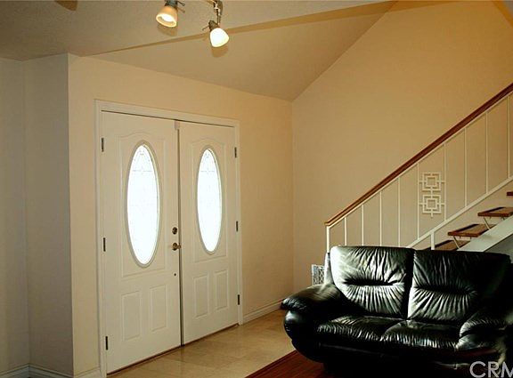 5th image of 4895 Mariposa Dr