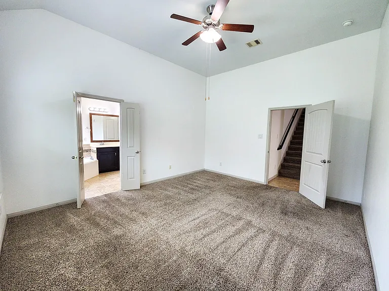 4515 Greenleaf Dr — Photo 20