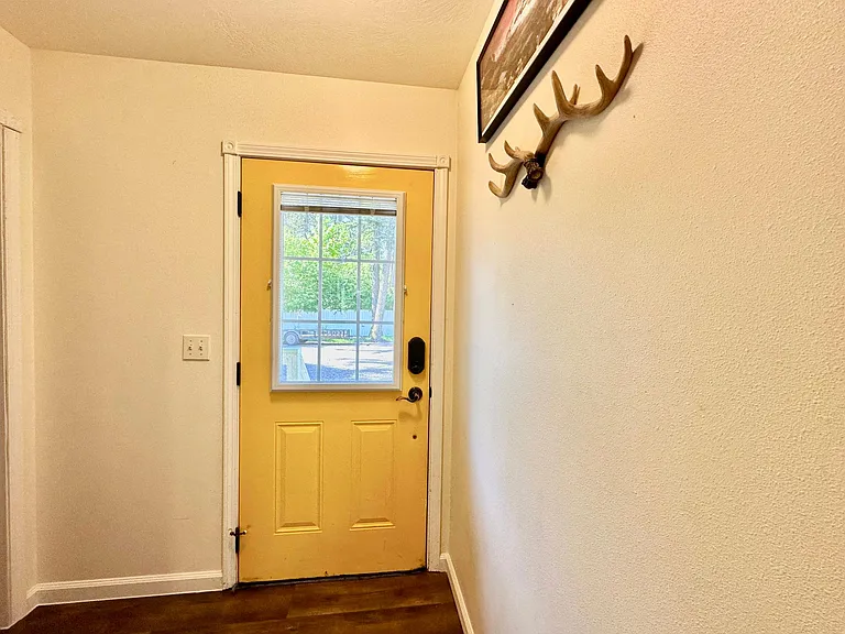 12 River Falls Dr — Photo 29