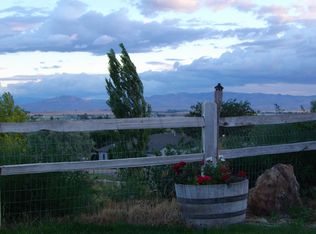 207 Mountain View Dr, Nampa, ID 83686