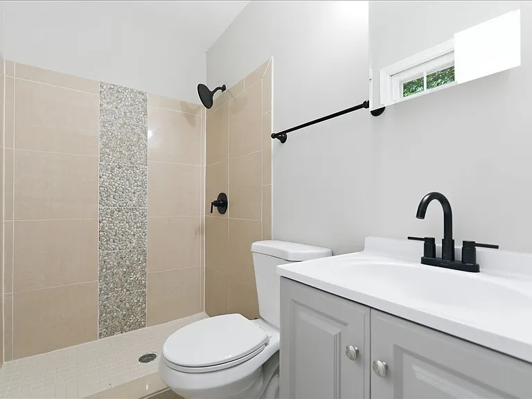 9200 Pebble Ct — Photo 10