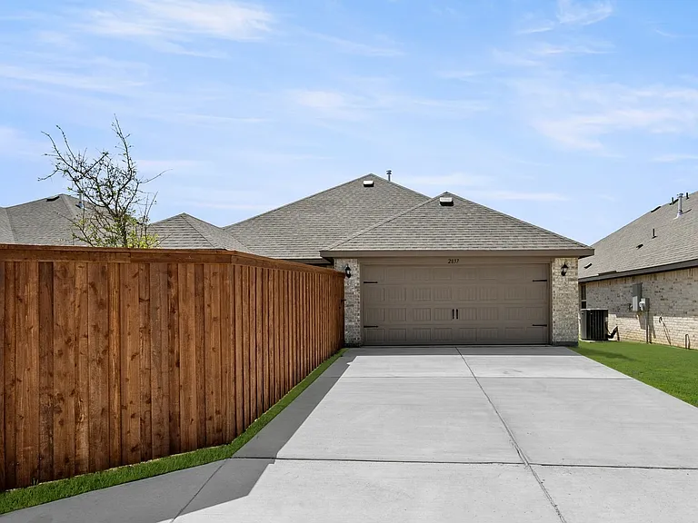 2837 Hay Ln — Photo 18