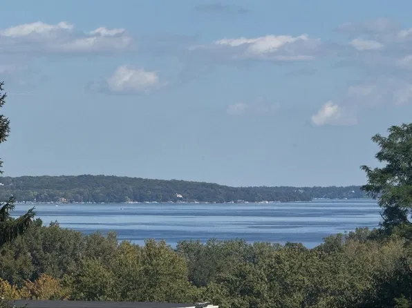 N1474 Fontana Ridge ROAD, Fontana, WI 53125